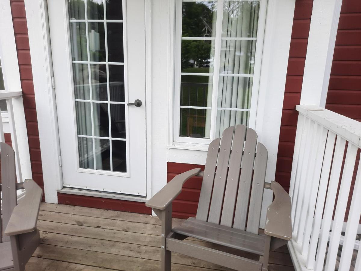 Margarita Vacation Getaway Apartment Oro-Medonte Exterior photo